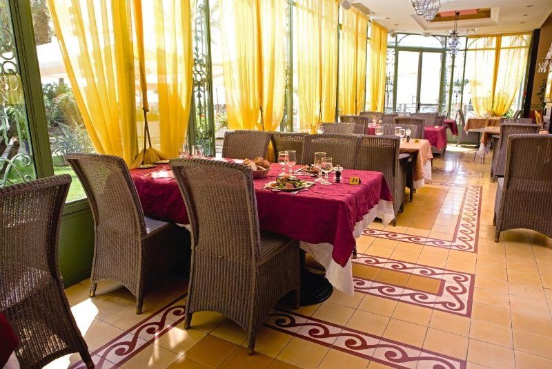 Hotel Vendome Menton - Reouverture Exterior foto